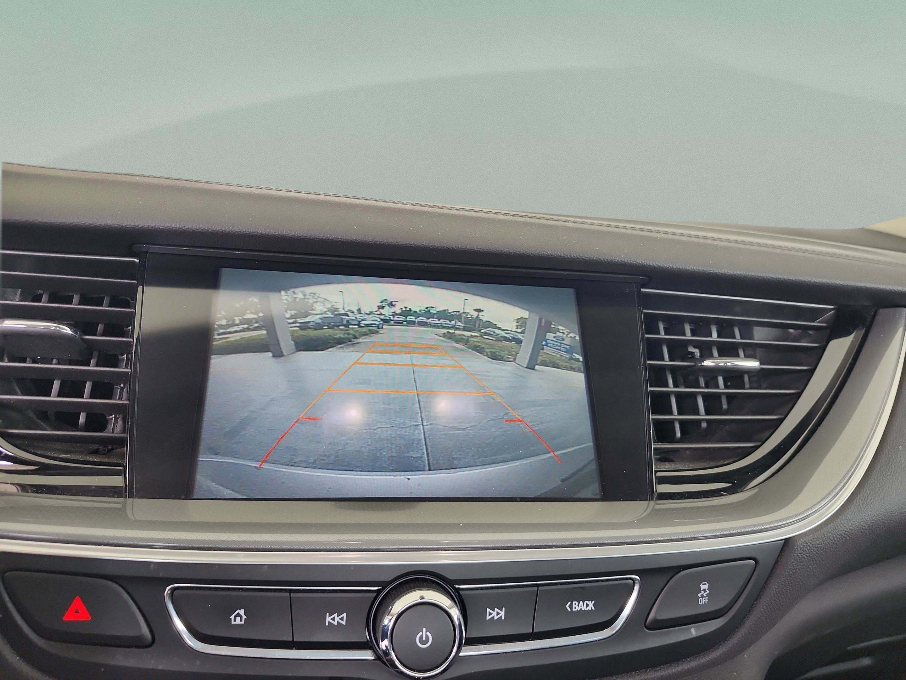 Used 2018 Buick Regal Preferred w/ Sights and Sounds Package AWD/4WD image 26