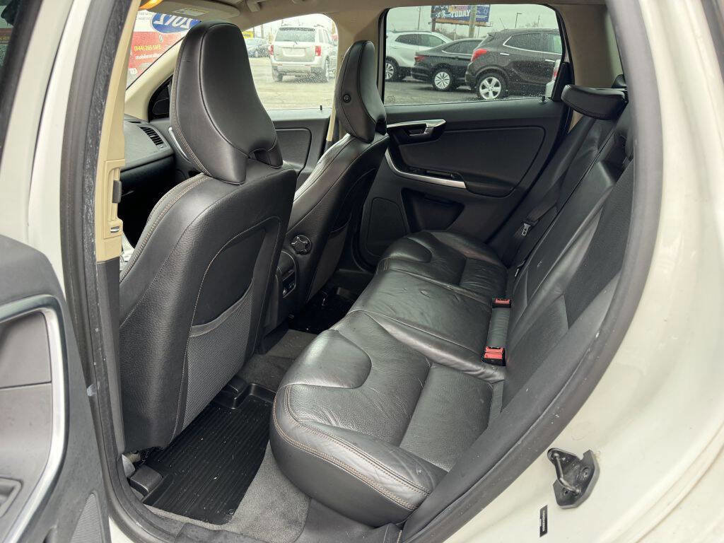 Used 2012 Volvo XC60 3.2 AWD/4WD image 5