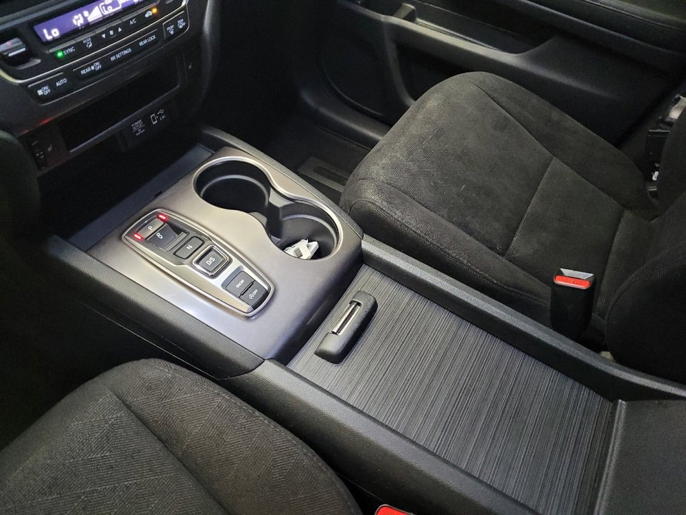 Used 2021 Honda Pilot EX image 26