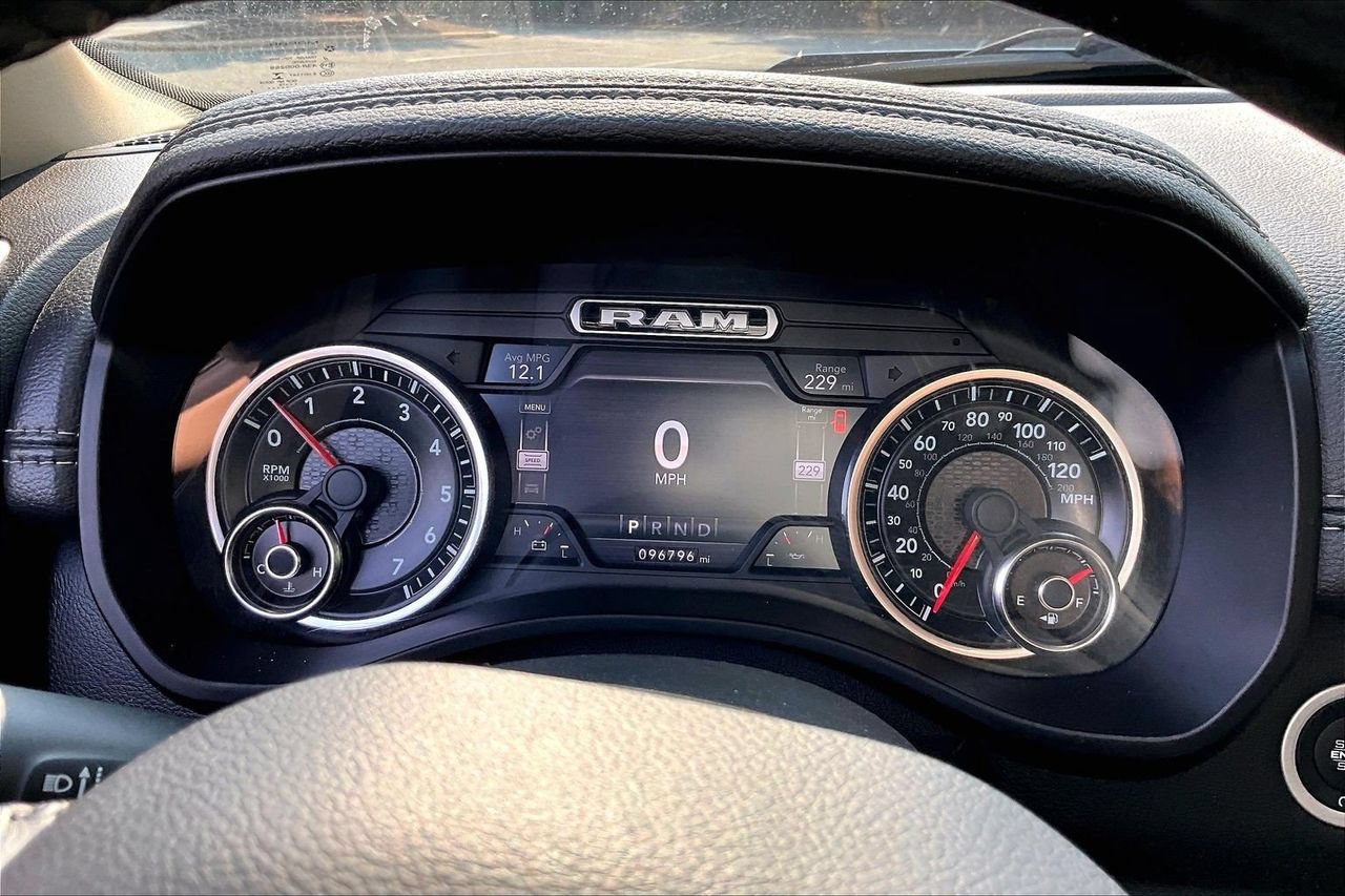 Certified 2019 RAM 1500 Laramie AWD/4WD image 10