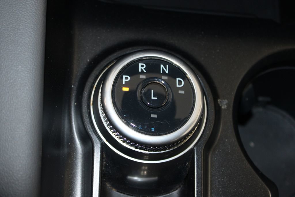 Used 2025 Ford Explorer Active image 31