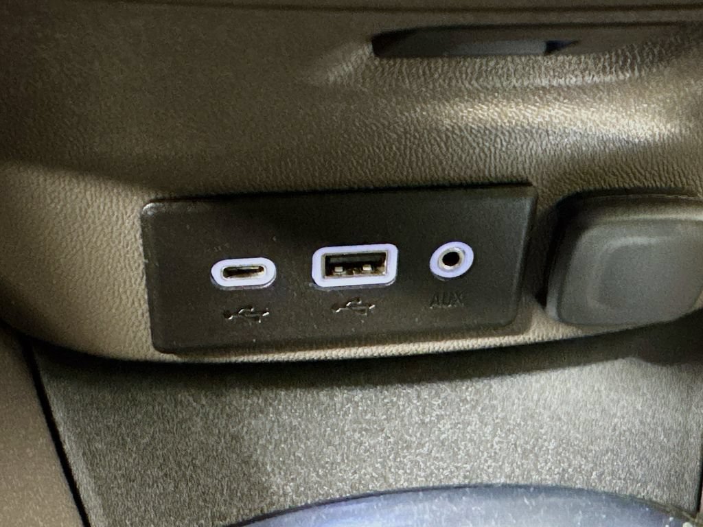 Used 2023 Chevrolet Malibu LT FWD image 17
