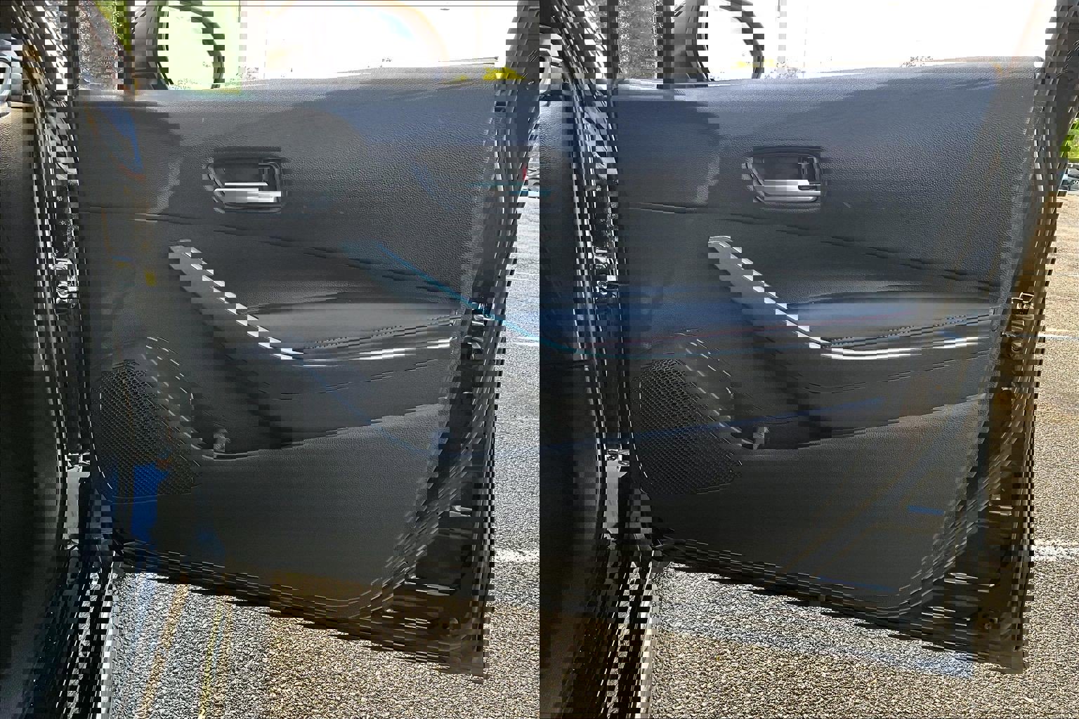 Used 2023 Toyota Corolla SE w/ SE Premium Package image 23