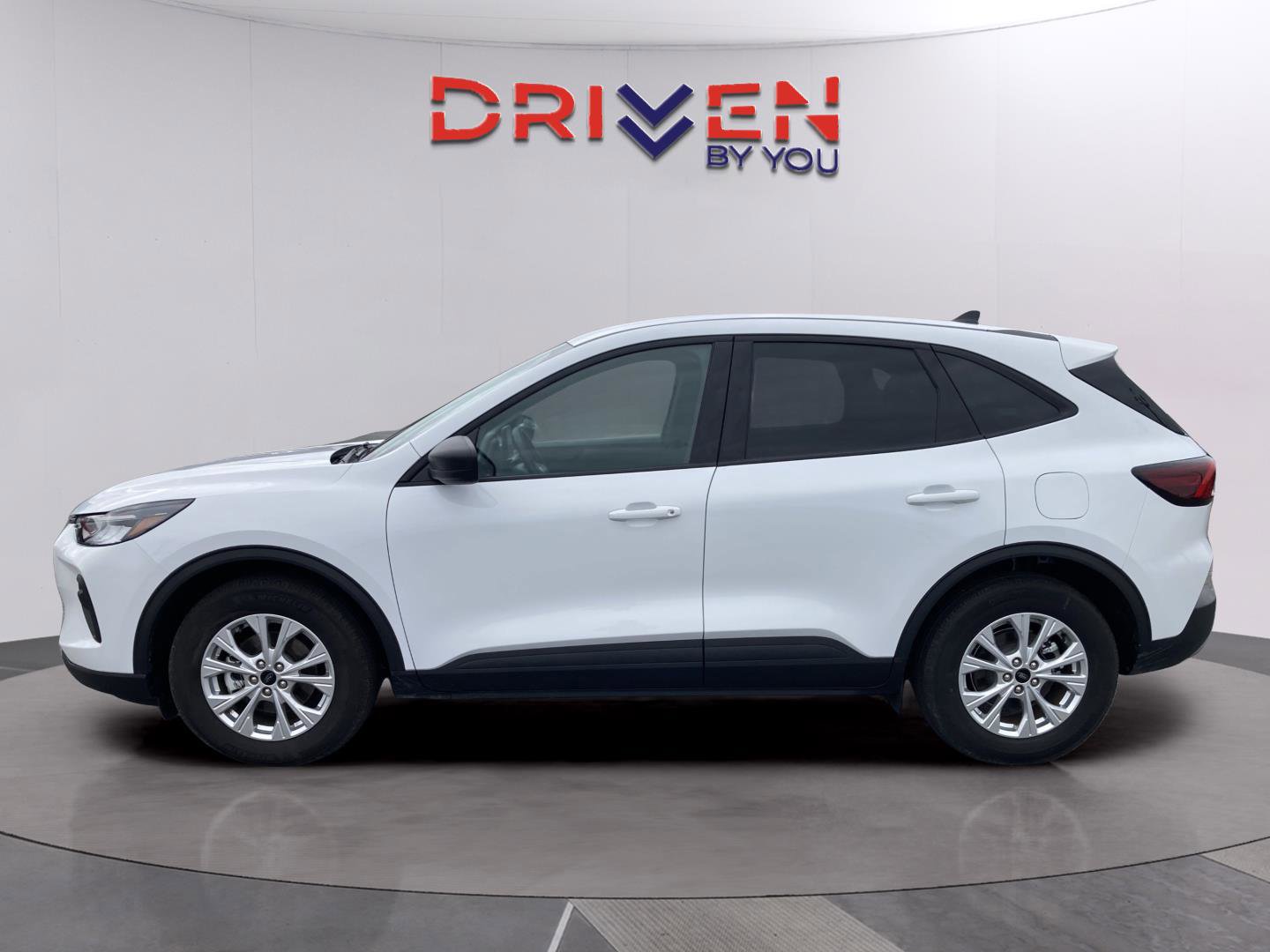 Used 2025 Ford Escape Active image 3