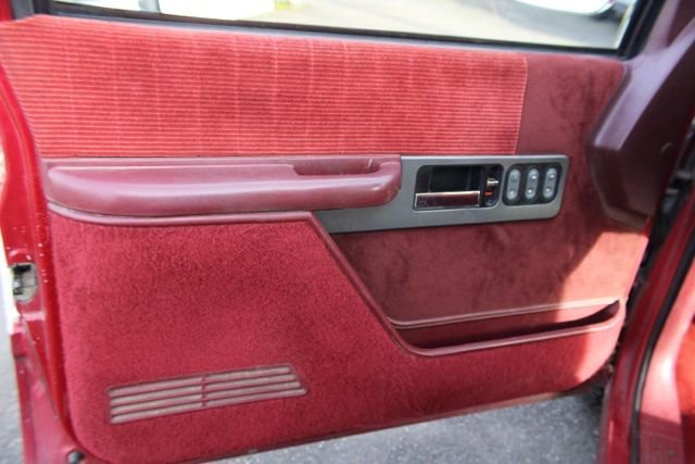 Used 1990 Chevrolet Silverado 1500 2WD Regular Cab image 11