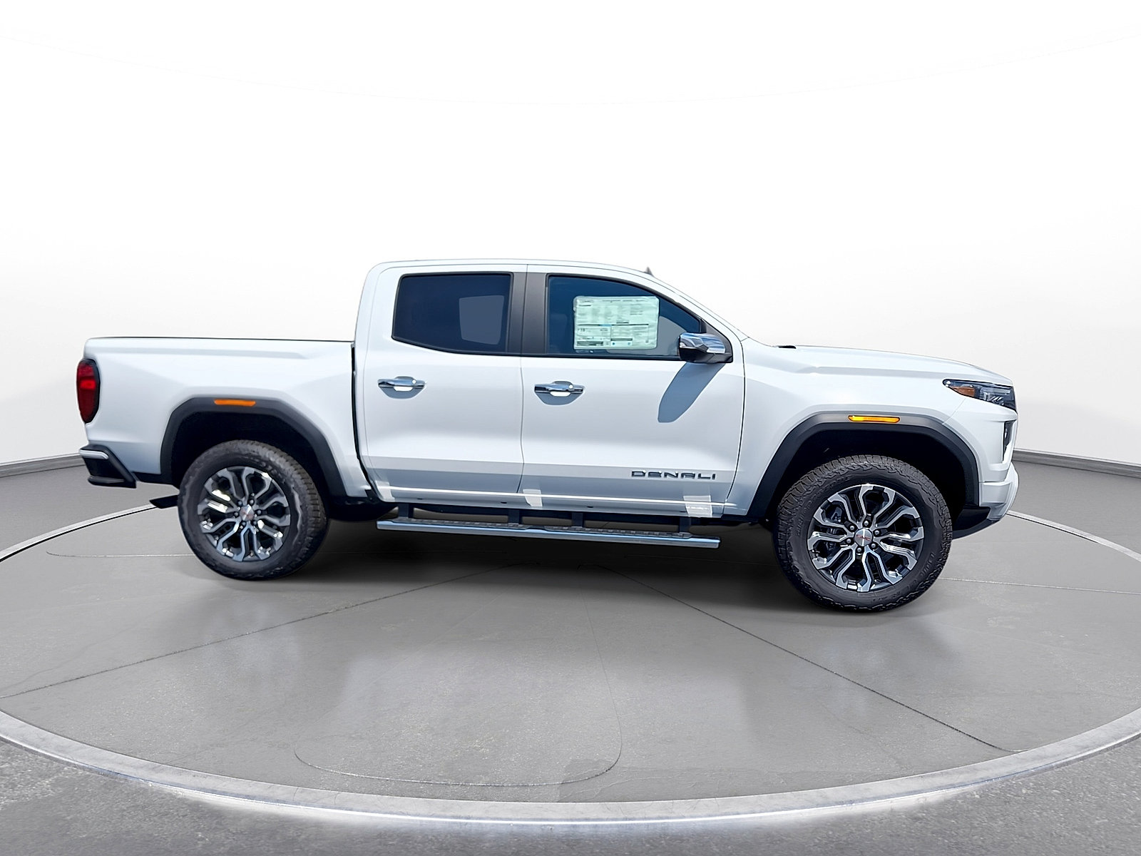 New 2026 GMC Canyon Denali AWD/4WD image 9