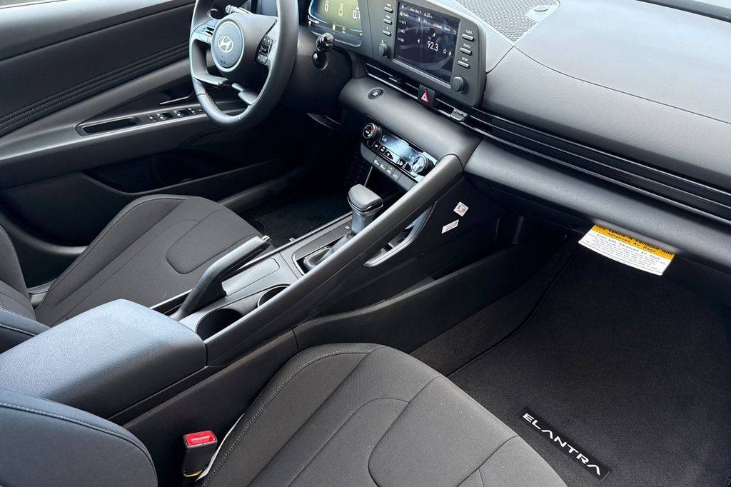 New 2026 Hyundai Elantra Sport image 12
