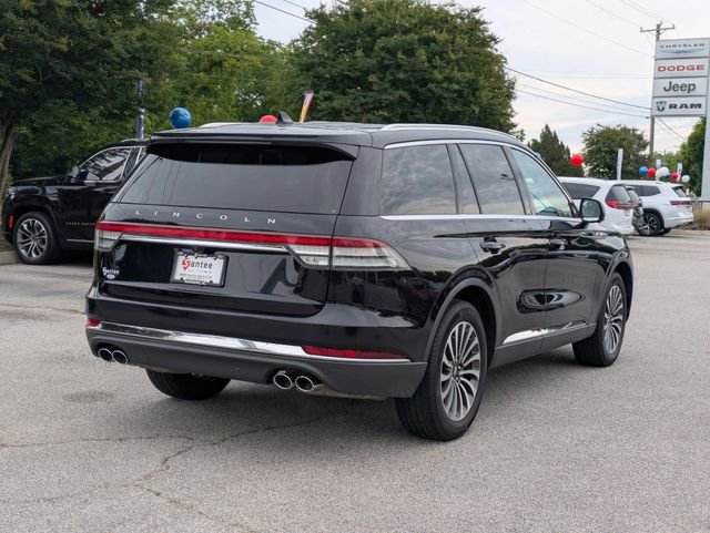 Used 2023 Lincoln Aviator Reserve AWD/4WD image 3