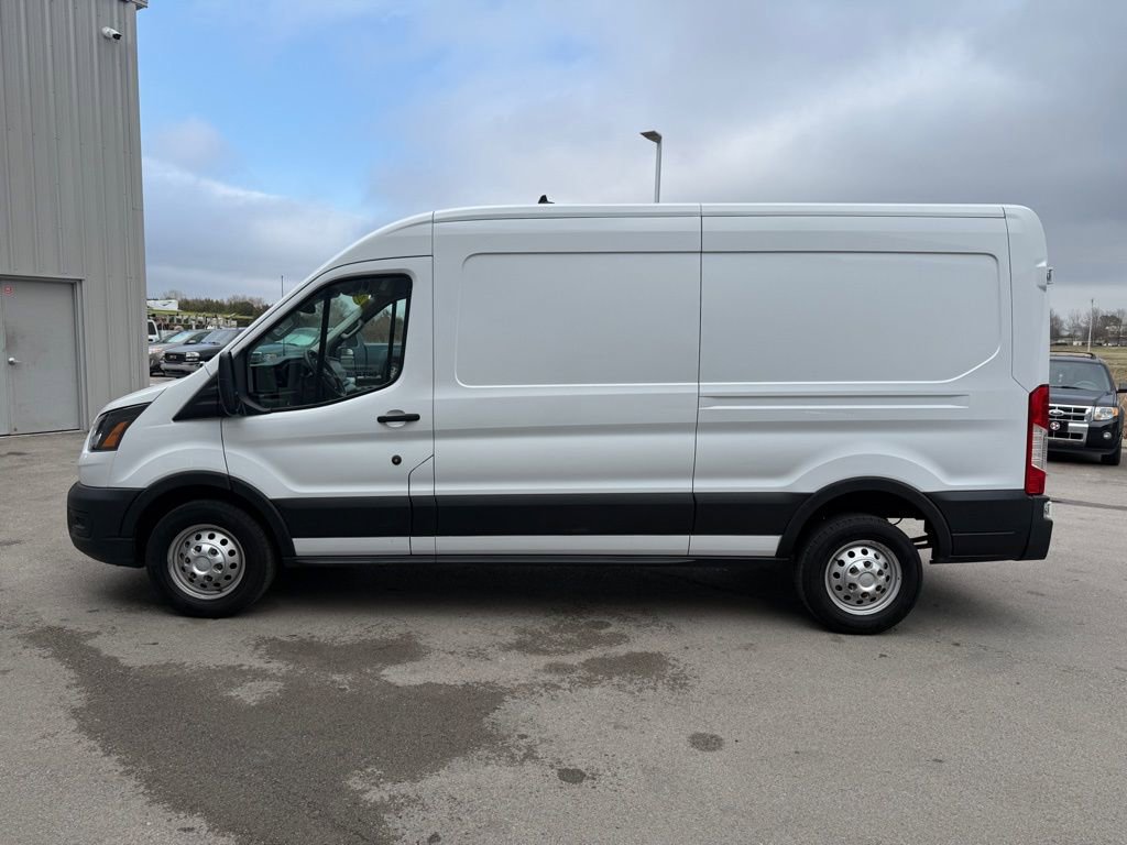 Used 2023 Ford Transit 250 Medium Roof AWD image 40