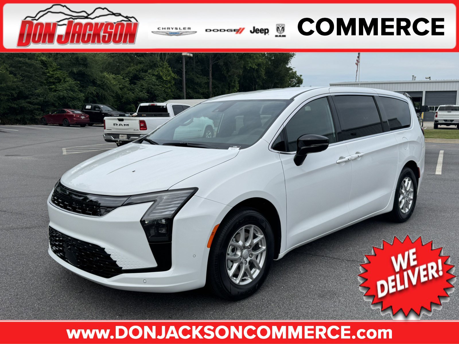 New 2027 Chrysler Pacifica Select FWD image 1