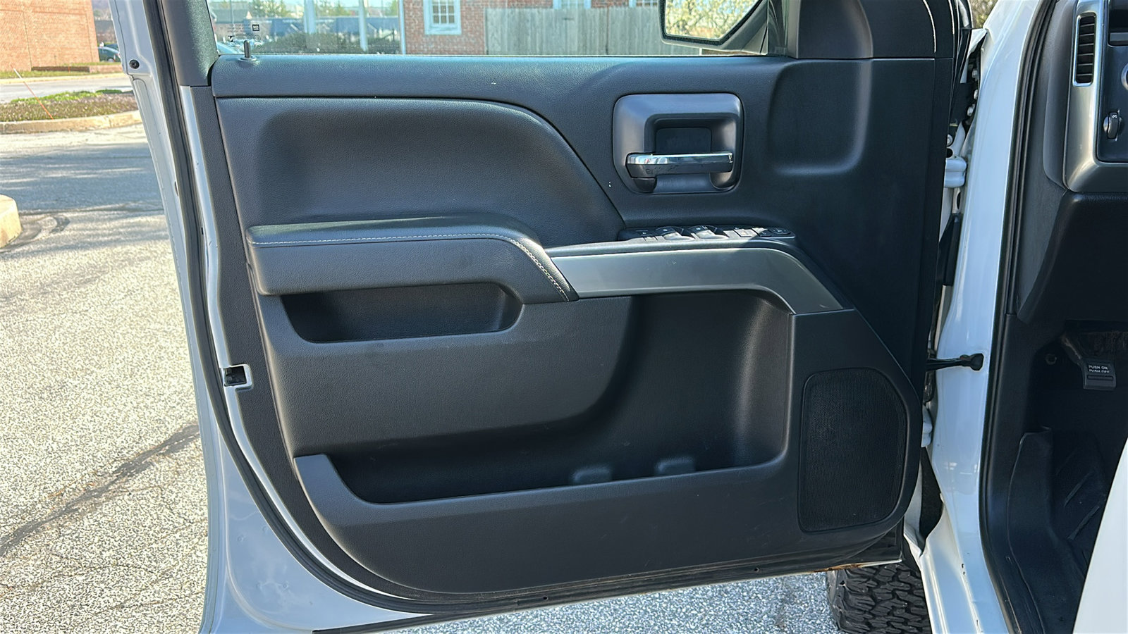 Used 2018 Chevrolet Silverado 1500 LT w/ All Star Edition image 12
