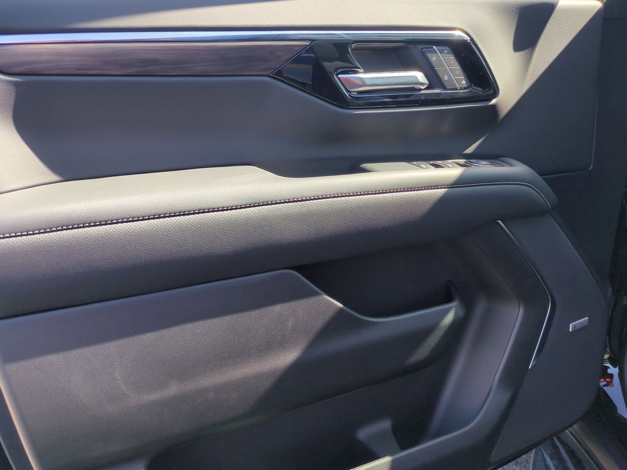 New 2026 Chevrolet Tahoe Premier w/ Sun And Tow Package image 23