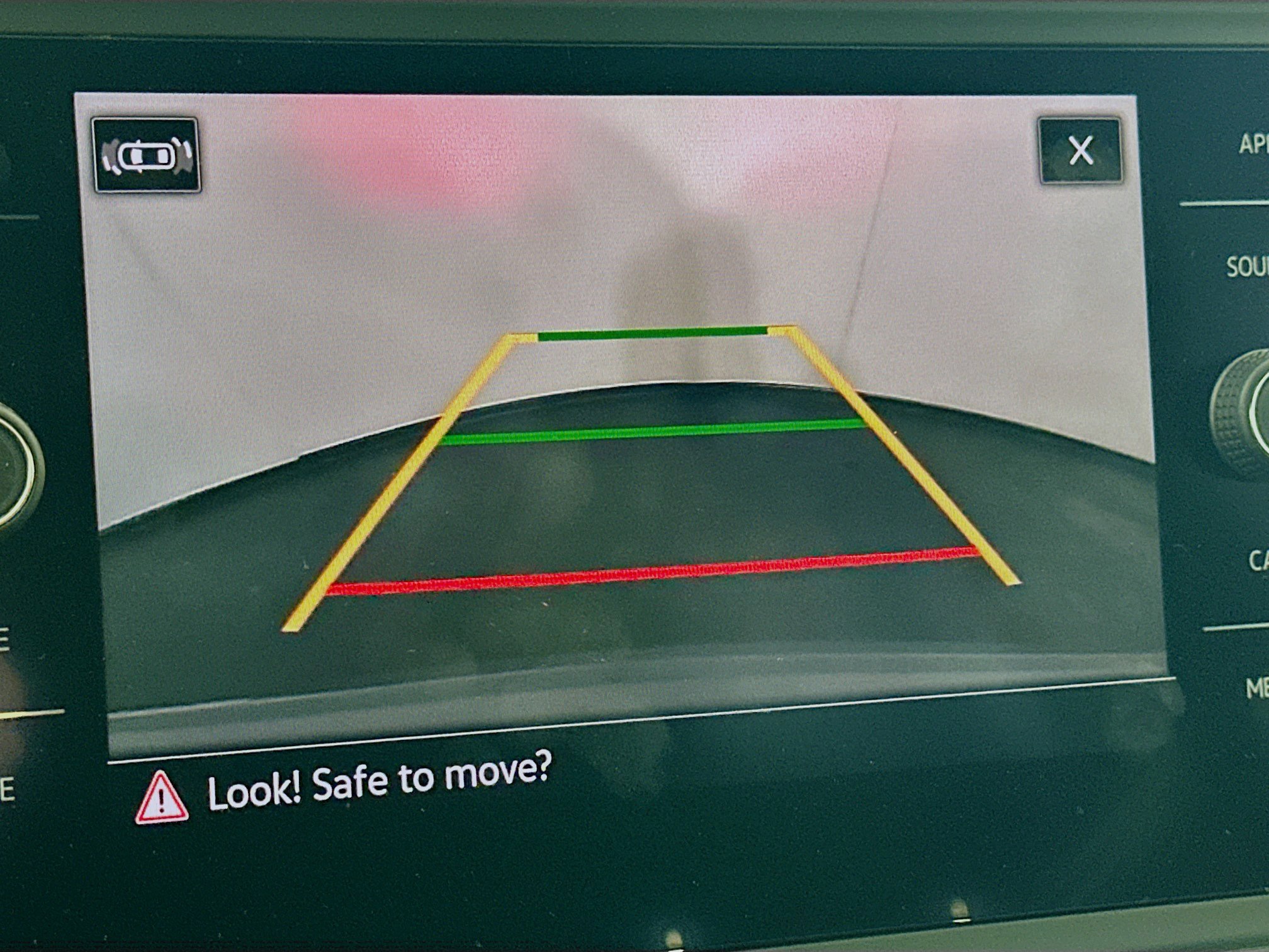 Used 2021 Volkswagen Atlas Cross Sport SE w/ Panoramic Sunroof Package image 22