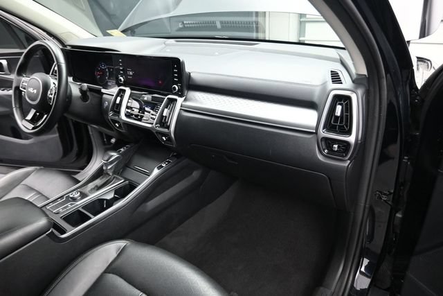 Used 2023 Kia Sorento S FWD image 22