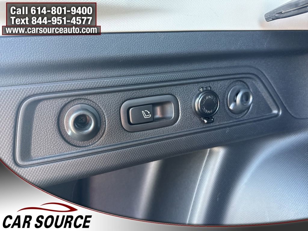 Used 2023 Subaru Forester Touring w/ Popular Package #2 image 41