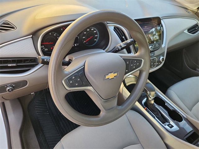Used 2022 Chevrolet Malibu LT image 10
