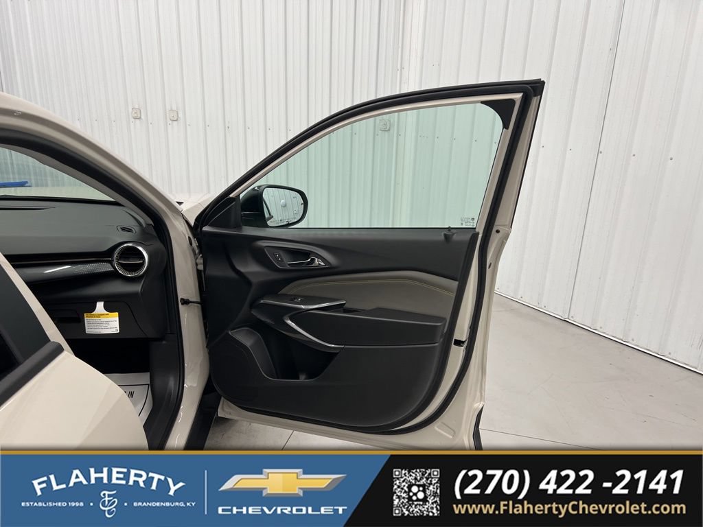 New 2026 Chevrolet Trax ACTIV w/ Driver Confidence Package FWD image 14