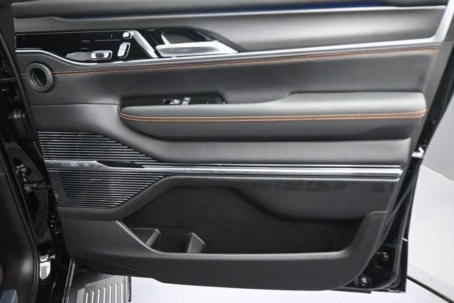 New 2026 Jeep Grand Wagoneer L Summit AWD/4WD image 21