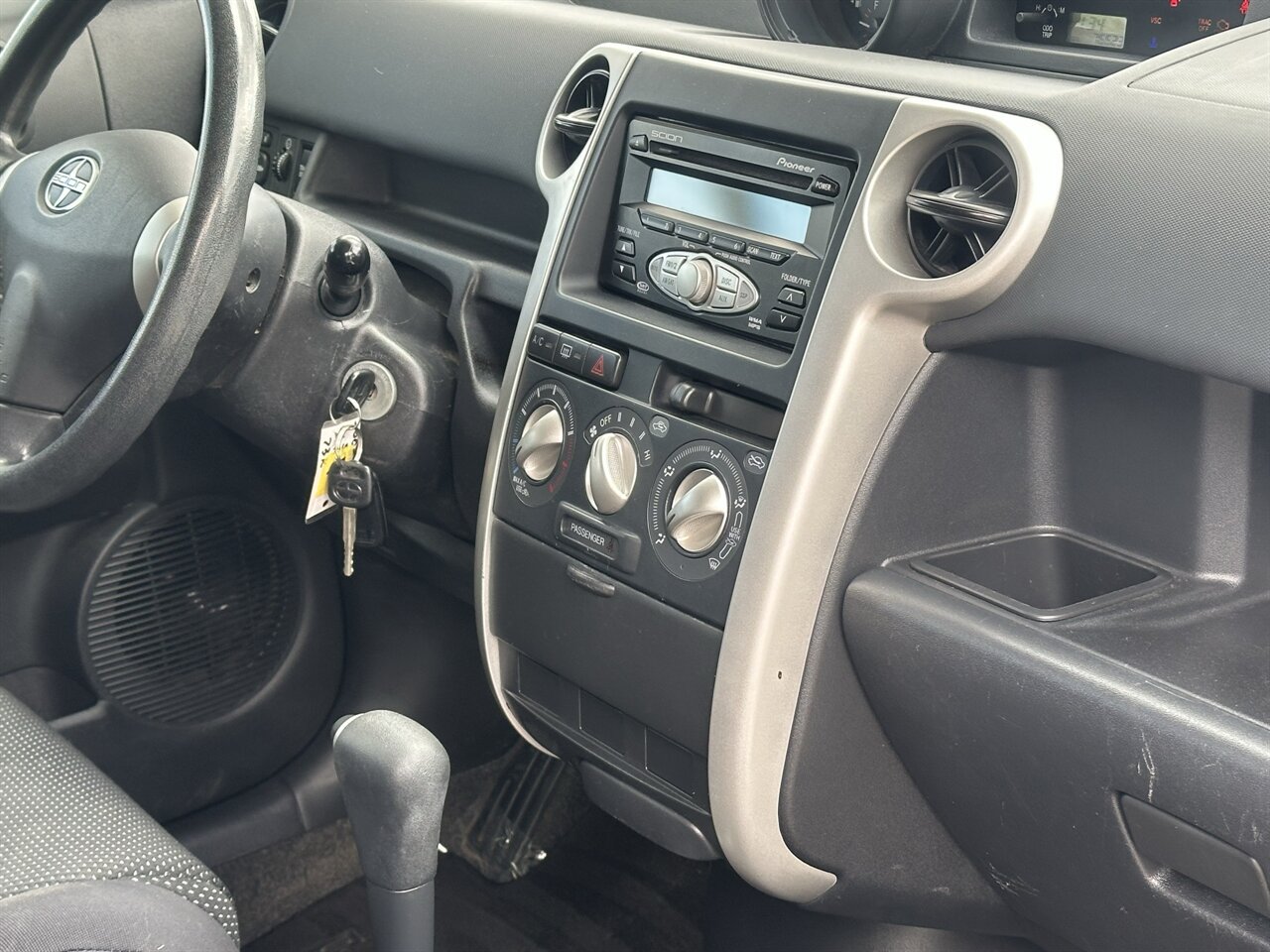 Used 2006 Scion xB FWD image 12