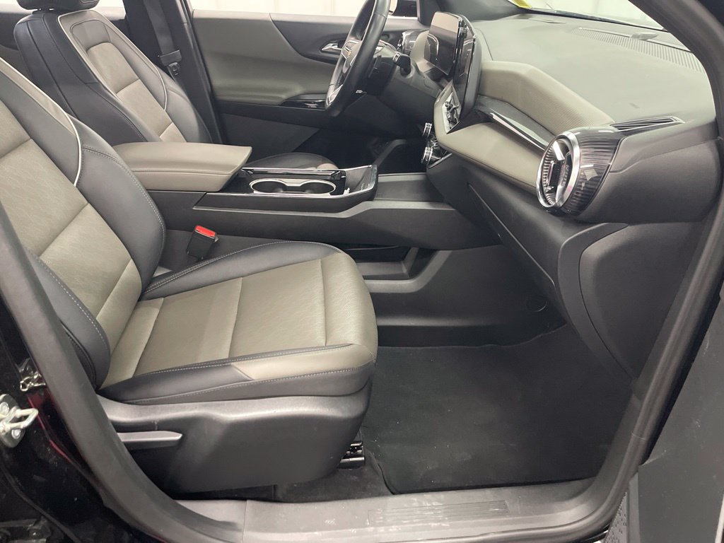 Used 2025 Chevrolet Equinox LT w/ Convenience Package II AWD/4WD image 20