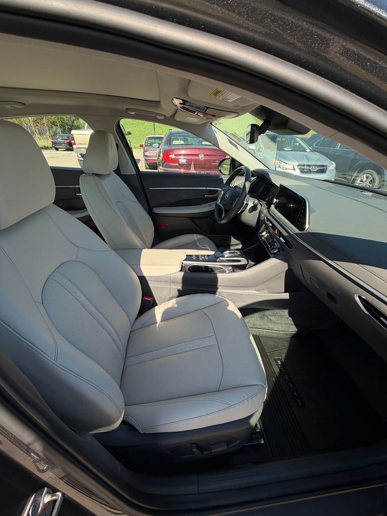 Certified 2023 Hyundai Sonata Limited FWD image 15