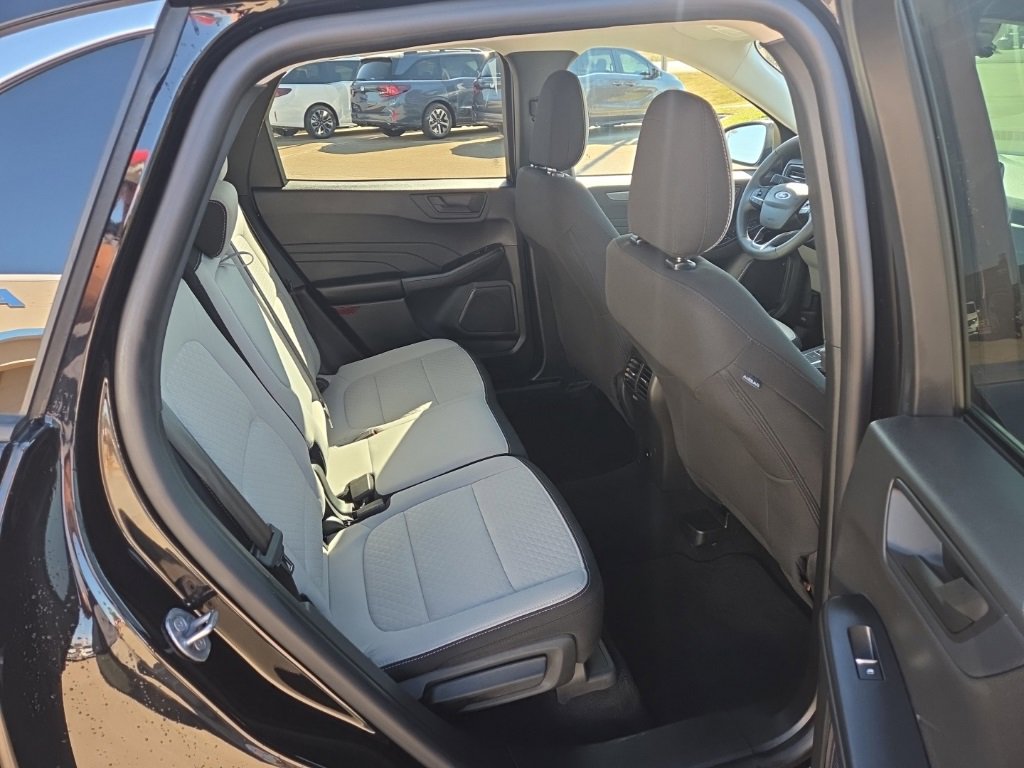 Used 2024 Ford Escape Active image 18