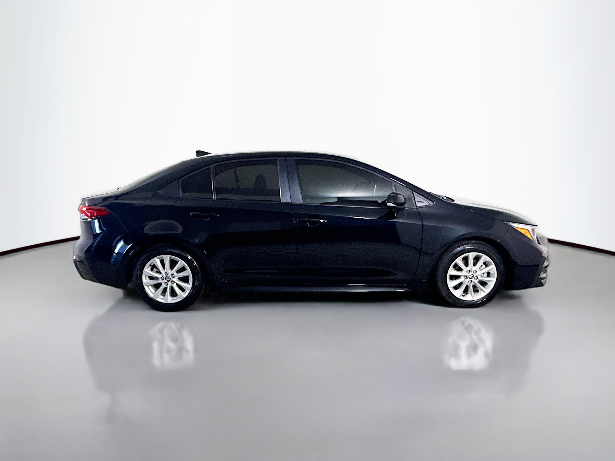 Used 2025 Toyota Corolla FX w/ Convenience Package FWD image 11
