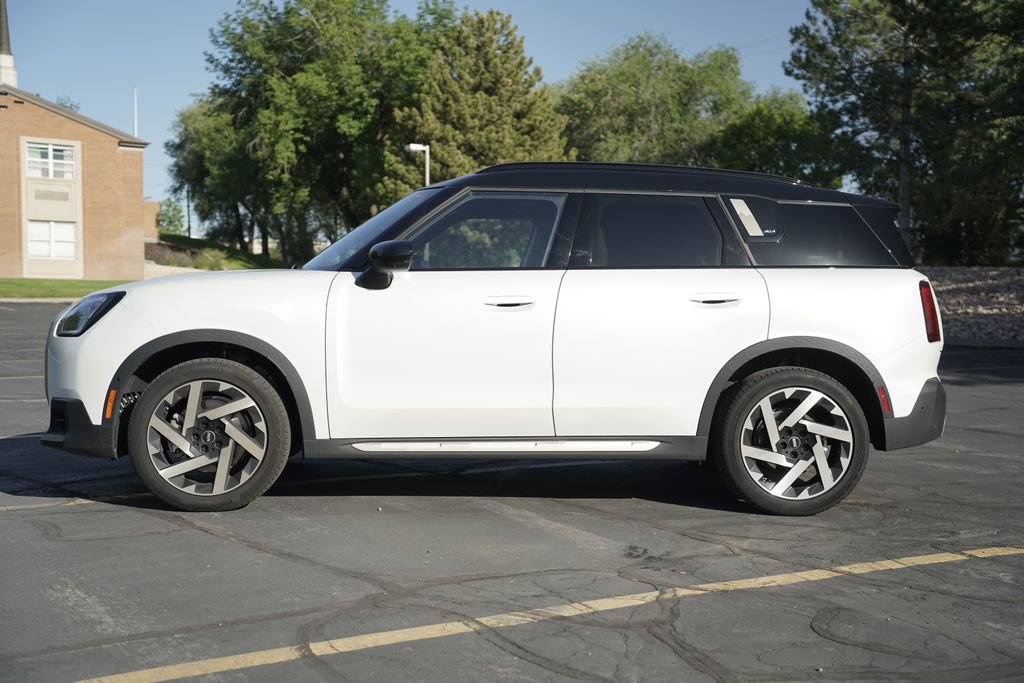 Used 2026 MINI Cooper Countryman S w/ Comfort Package Max AWD/4WD image 2