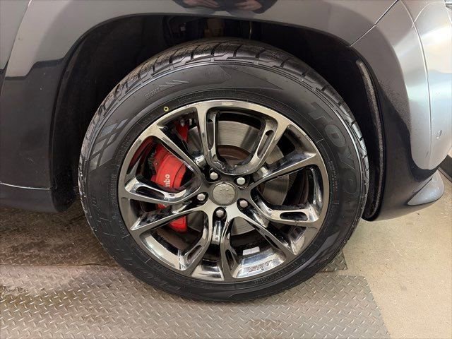 Used 2015 Jeep Grand Cherokee SRT w/ Trailer Tow Group IV image 37