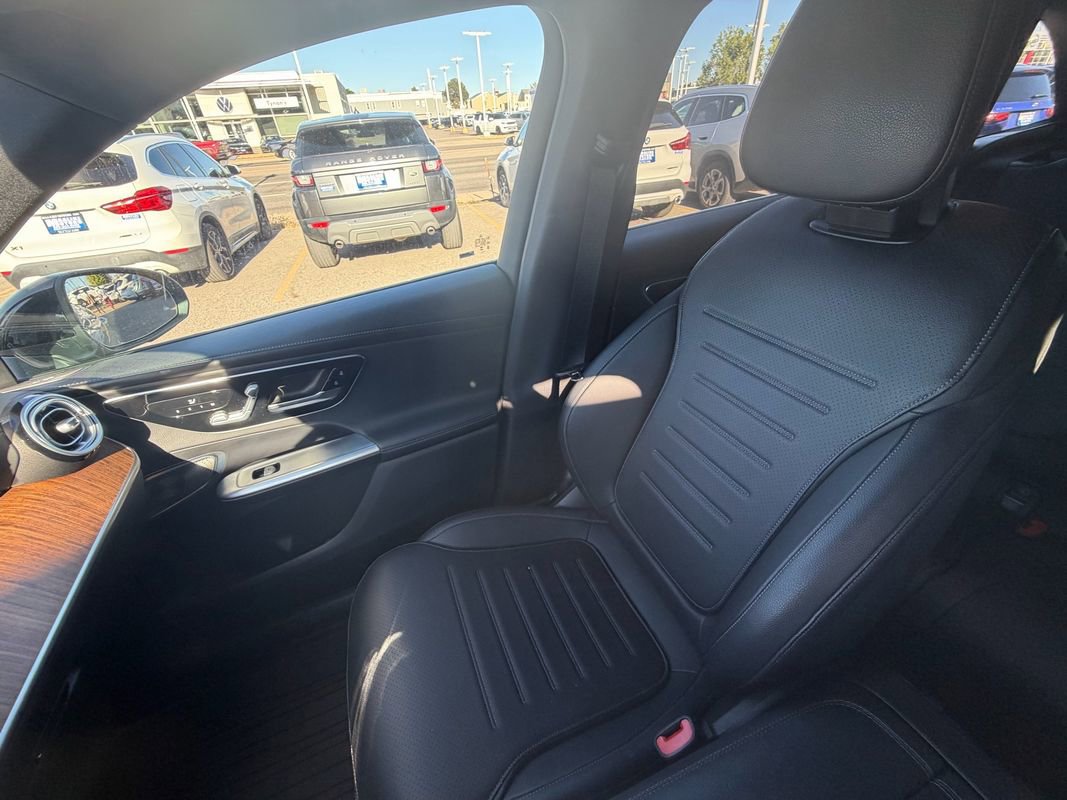 Used 2023 Mercedes-Benz GLC 300 4MATIC w/ AMG Line image 20