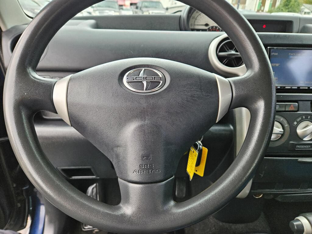 Used 2005 Scion xB FWD image 18