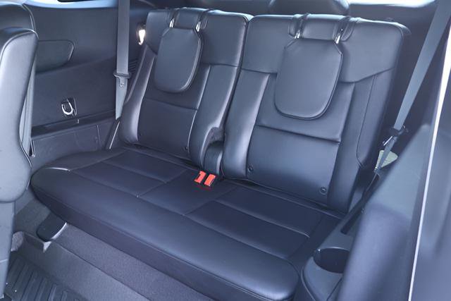 Used 2023 Ford Explorer Limited w/ Limited Technology Package RWD image 19