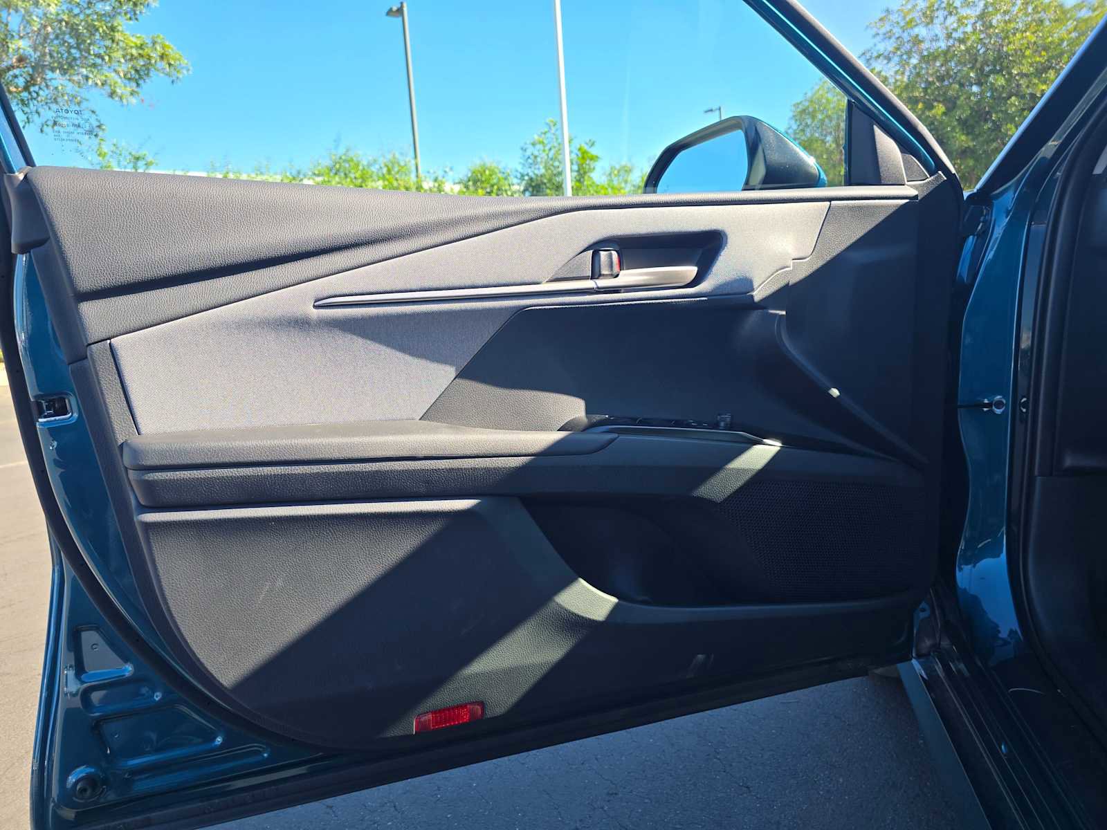 Used 2025 Toyota Camry LE image 21