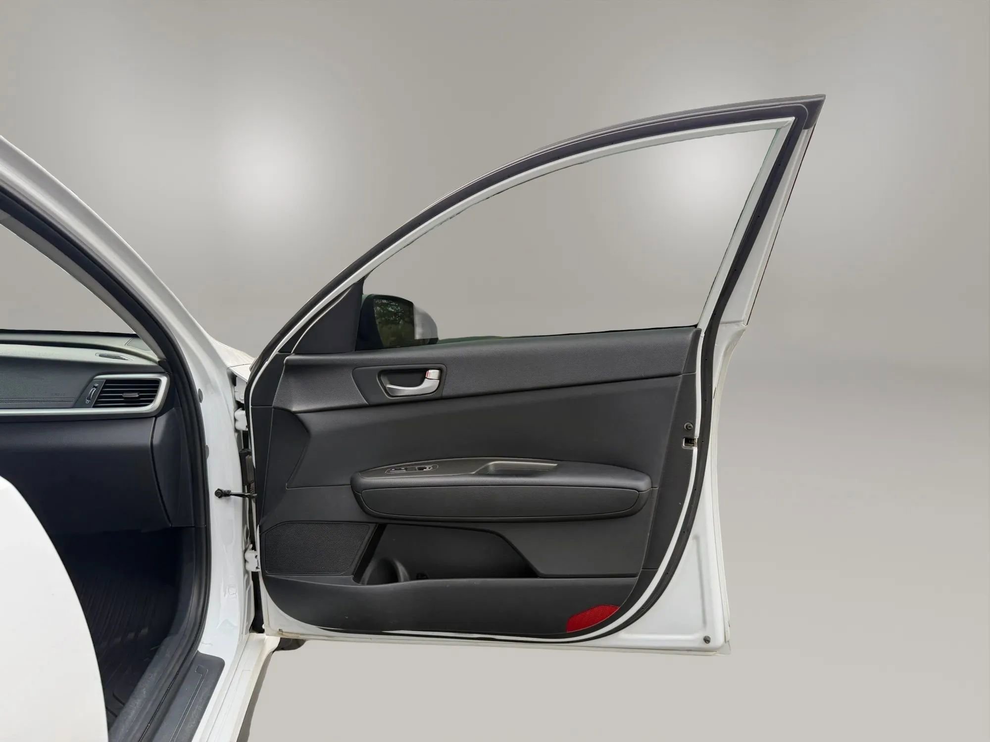 Used 2020 Kia Optima S image 39
