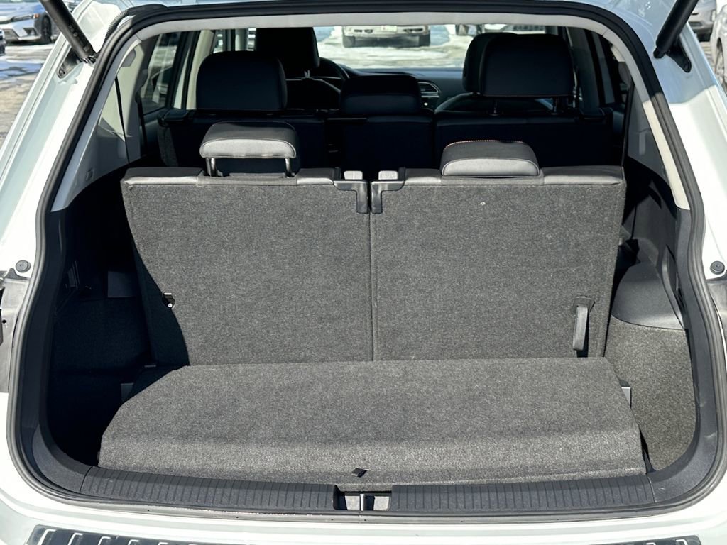 Used 2024 Volkswagen Tiguan Wolfsburg Edition image 24