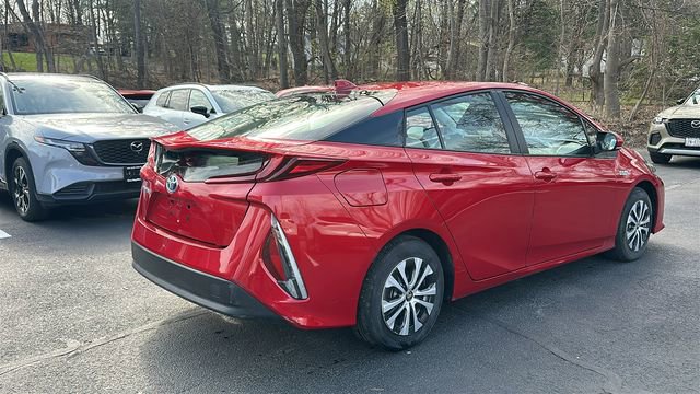 Used 2022 Toyota Prius Prime LE image 6