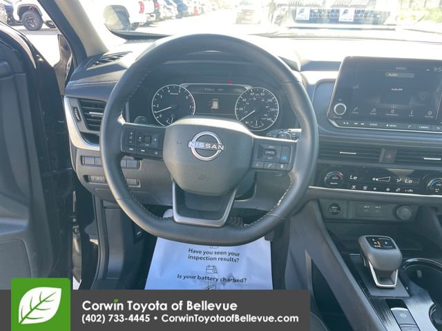 Used 2025 Nissan Rogue SV image 21