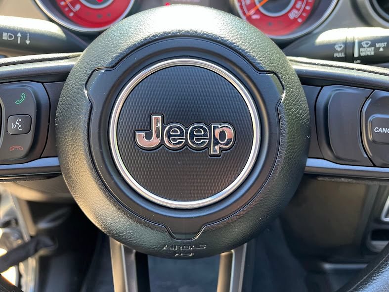 Used 2022 Jeep Gladiator Sport AWD/4WD image 15