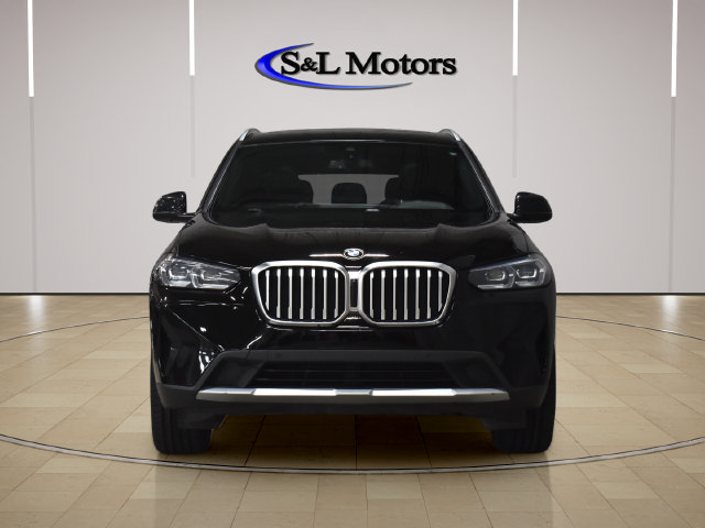 Used 2024 BMW X3 xDrive30i AWD/4WD image 2