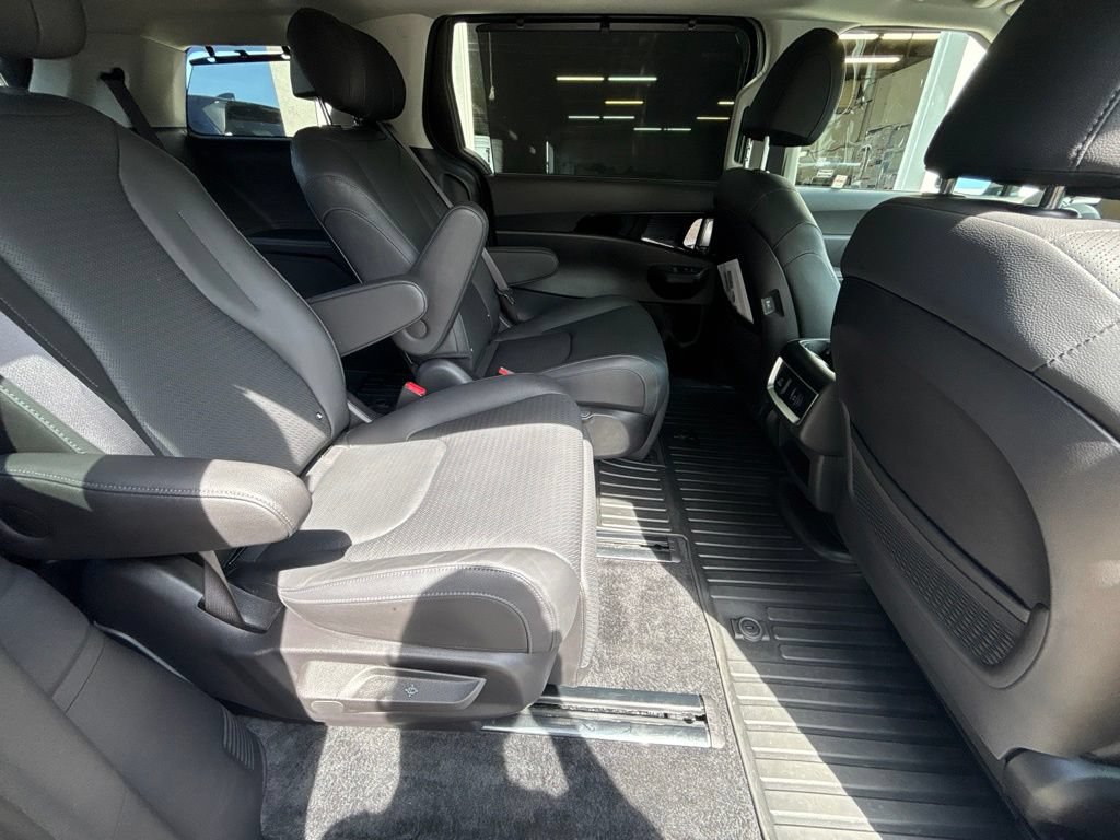 Certified 2026 Kia Carnival SX Prestige FWD image 21