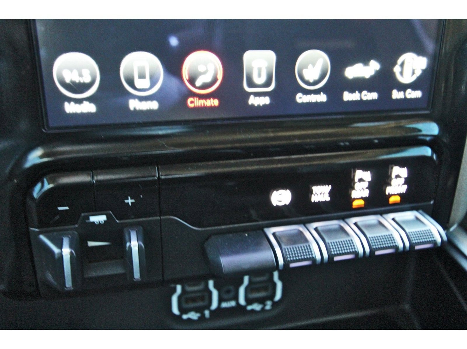 Used 2020 RAM 2500 Laramie AWD/4WD image 29