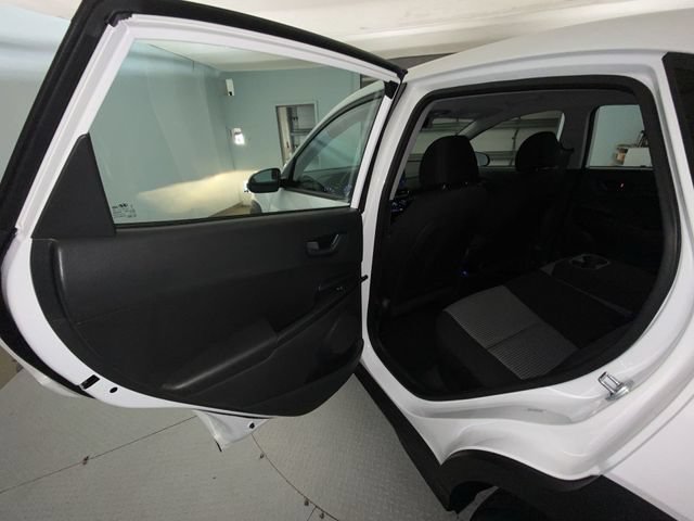 Used 2023 Hyundai Kona SE w/ Cargo Package AWD/4WD image 21