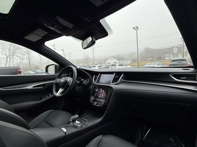 Used 2023 INFINITI QX55 Luxe w/ Cargo Package image 21