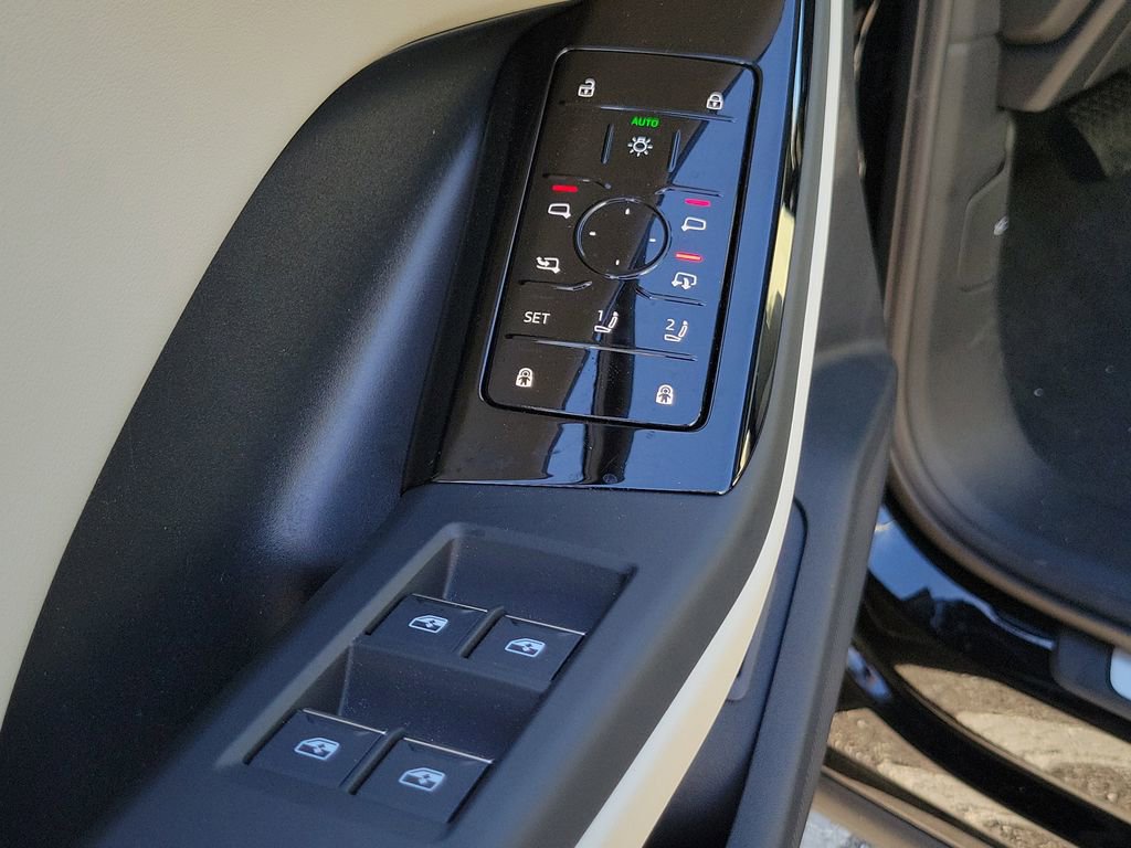 New 2025 Audi Q6 e-tron Premium image 21