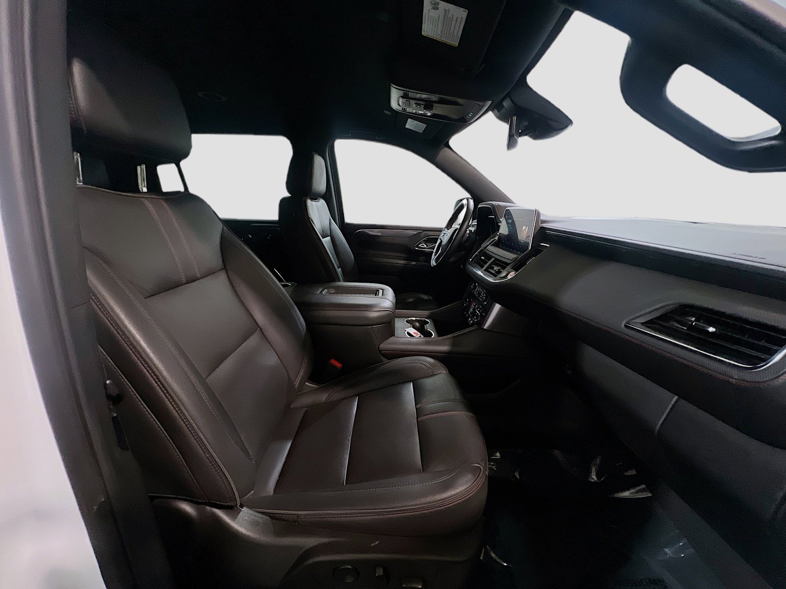 Used 2024 Chevrolet Suburban RST RWD image 21