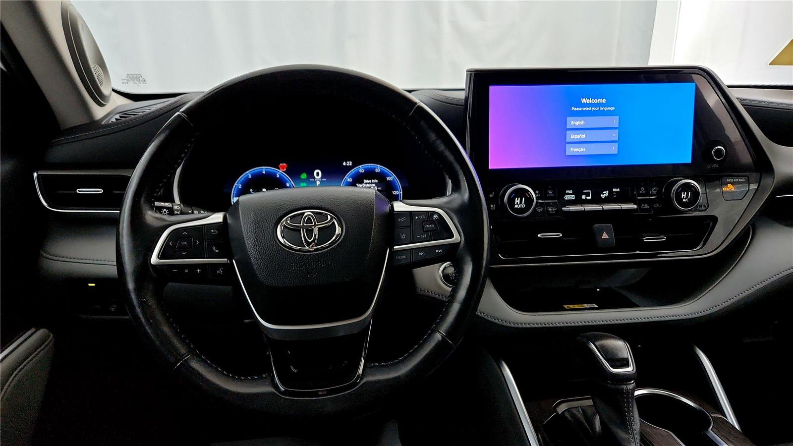 Used 2023 Toyota Highlander Limited image 44