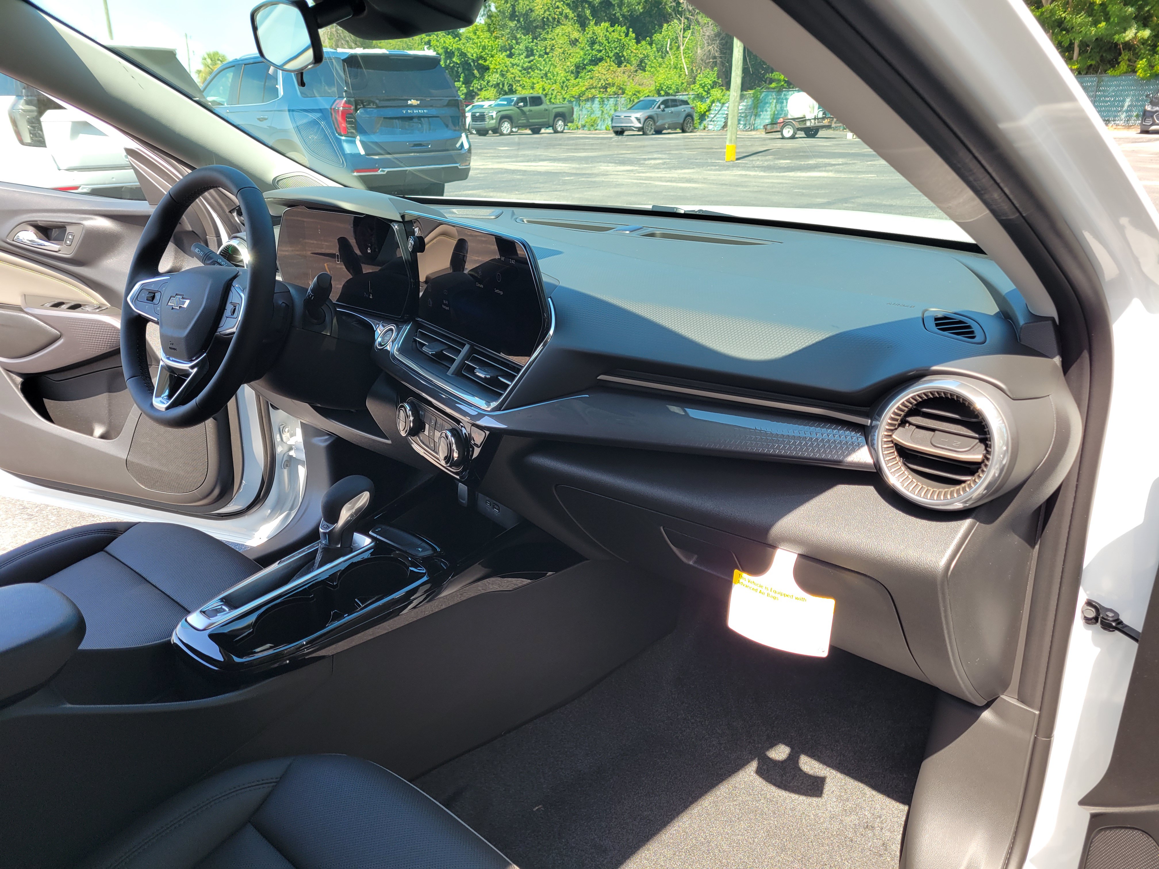 New 2026 Chevrolet Trax ACTIV w/ Driver Confidence Package FWD image 25