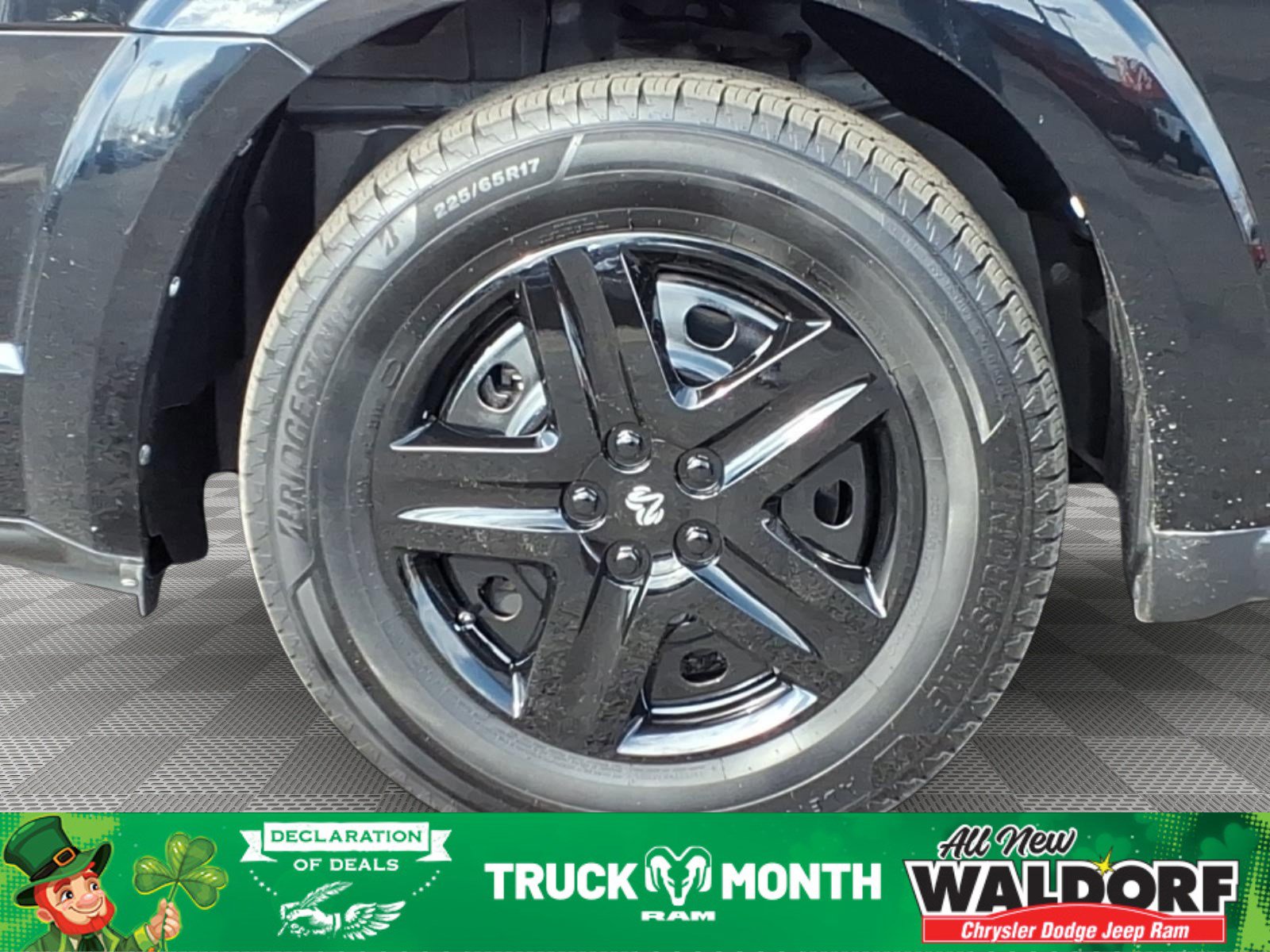 Used 2018 Dodge Journey SE w/ Connectivity Group image 9