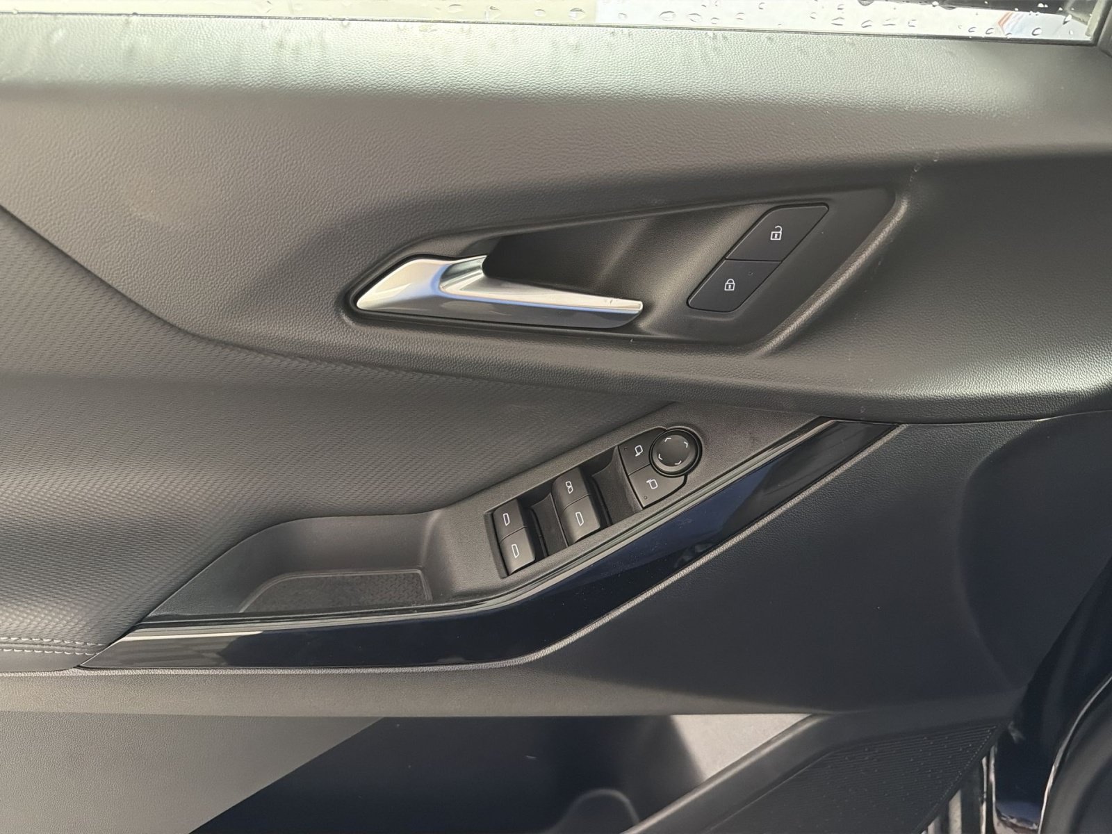 New 2026 Chevrolet Equinox LT FWD image 15