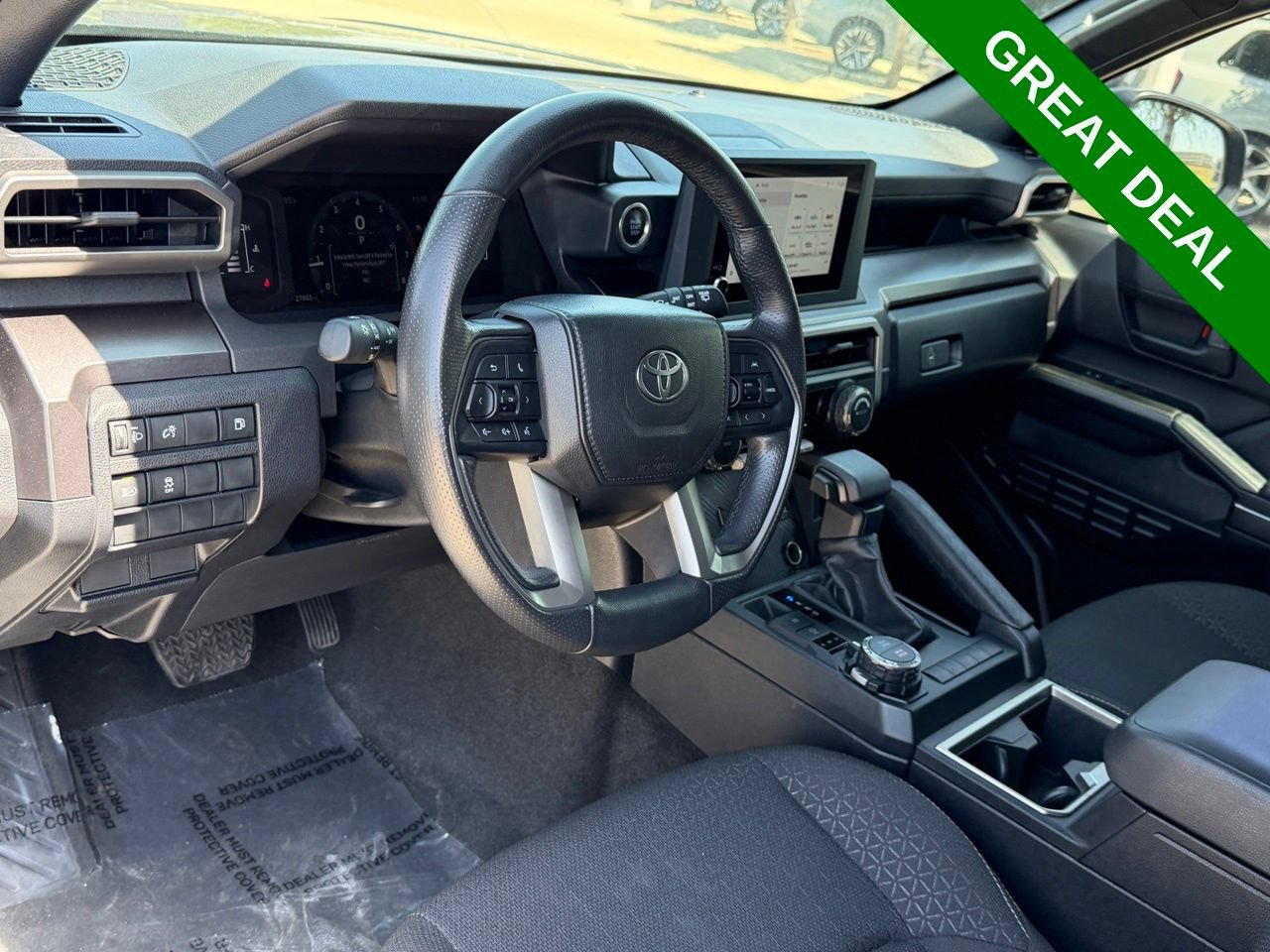 Used 2025 Toyota 4Runner SR5 AWD/4WD image 16